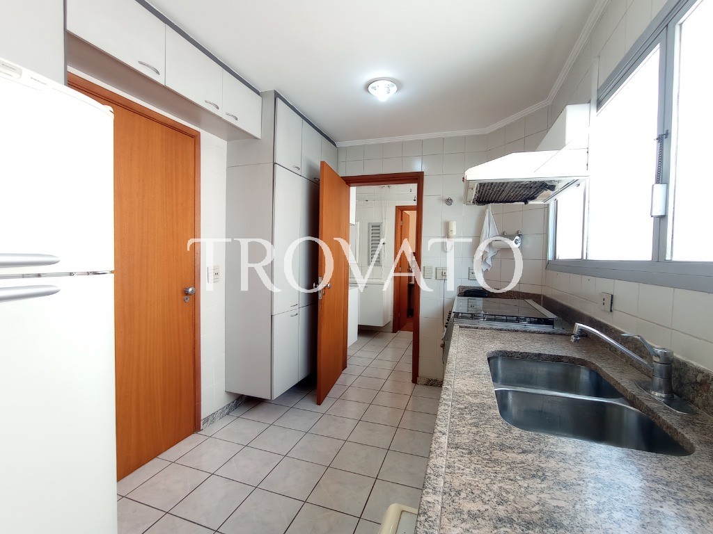 Apartamento à venda, 190m2, Perdizes, 4 quartos sendo 3 suítes, 2 varandas, hidro, 3 vagas