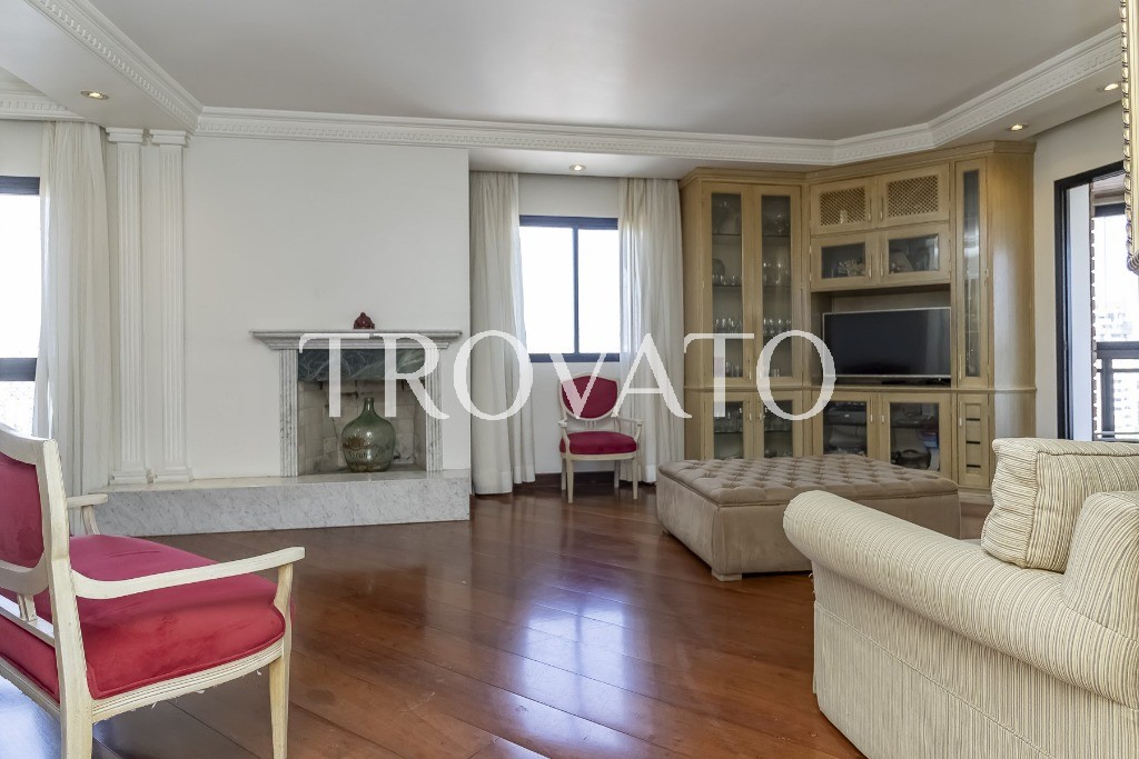 Apartamento à venda , Vila Mariana, 4 quartos, 2 suites, 2 vagas, depósito, 176m2, piscina, academia, squash, ao lado do parque Ibirapuera