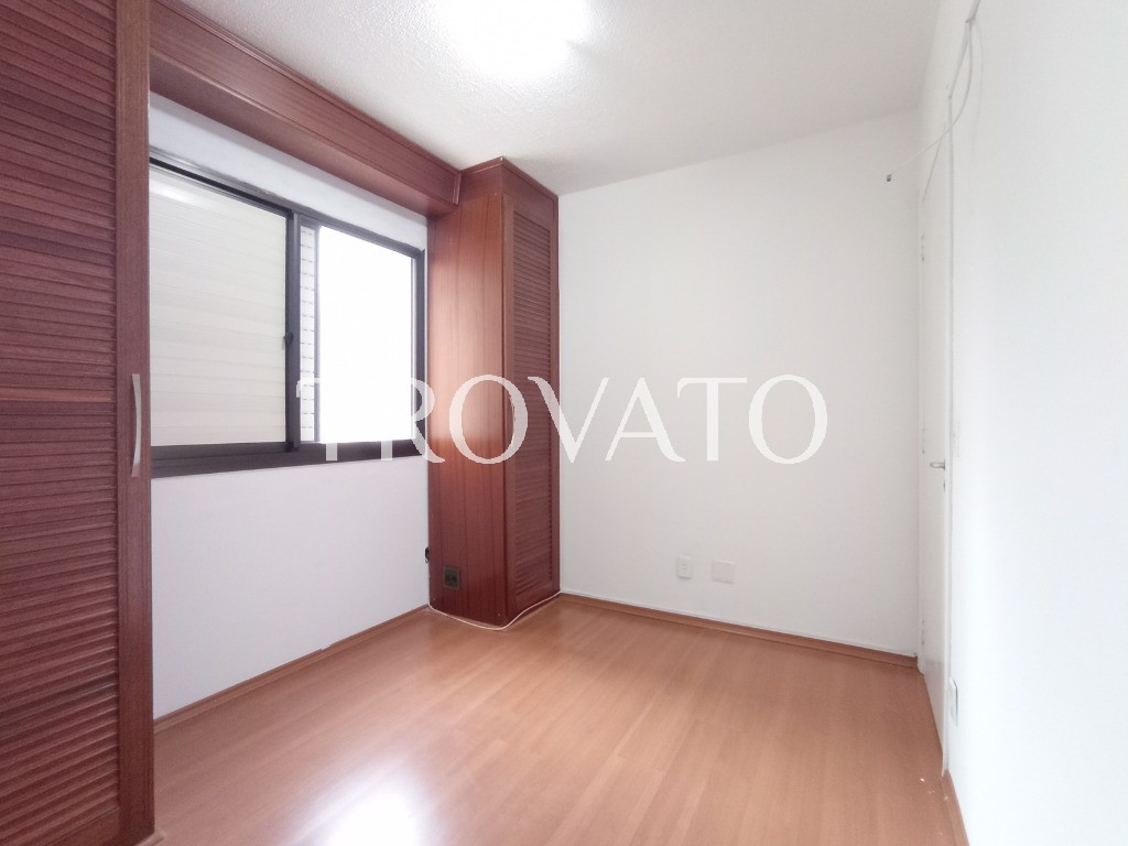 Apartamento reformado, à venda na Vila Gomes Cardim, Tatuapé, 2 Dormitórios com 1 Suíte, Sacada, 2 vagas, com piscina, ao lado Colégio Mendel.