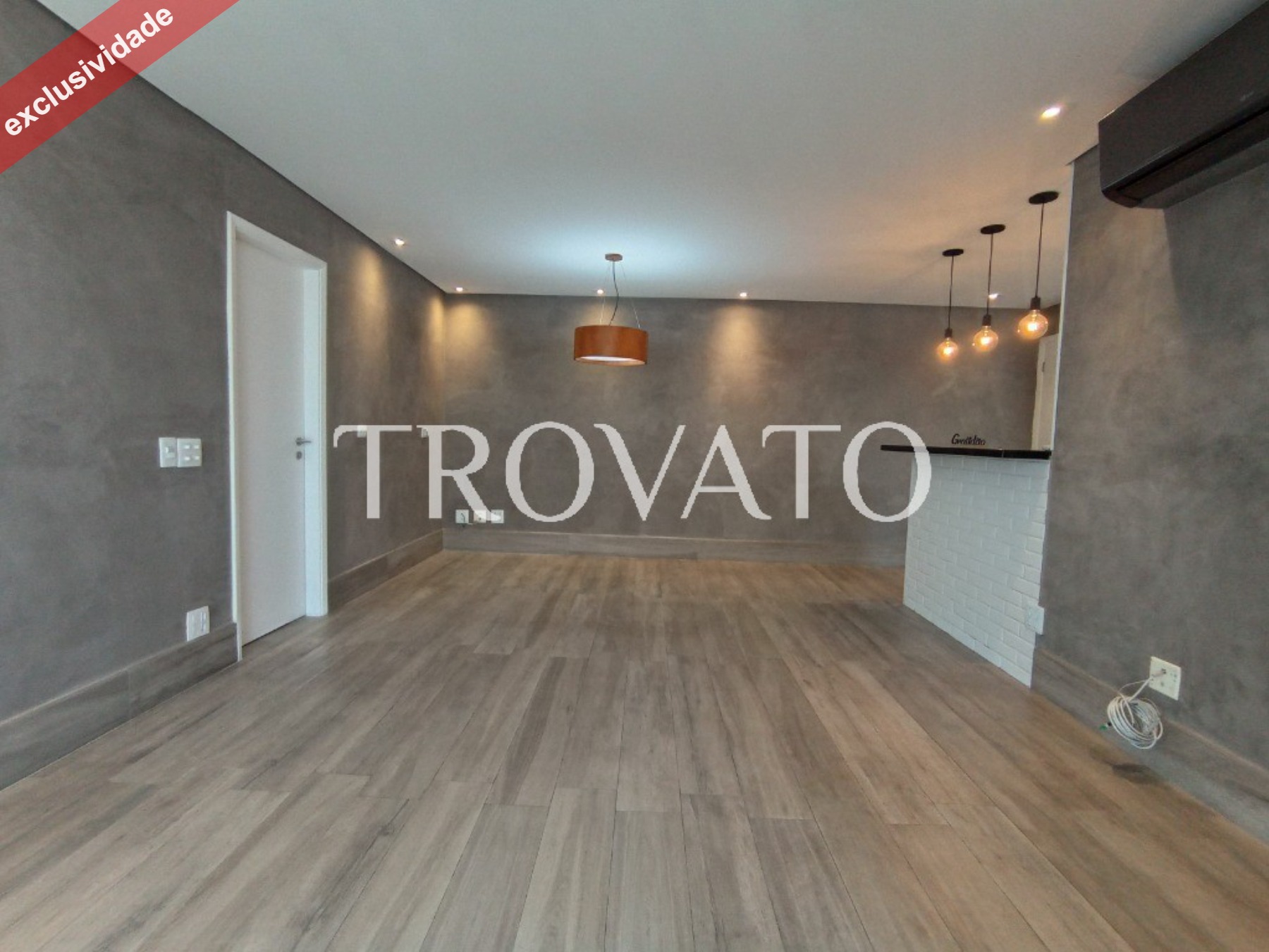 Apartamento a venda 3 quartos, 1 suite, 3 banheiros, 3 vagas, ar quente e frio, 96m2, lazer club na Vila Mariana.