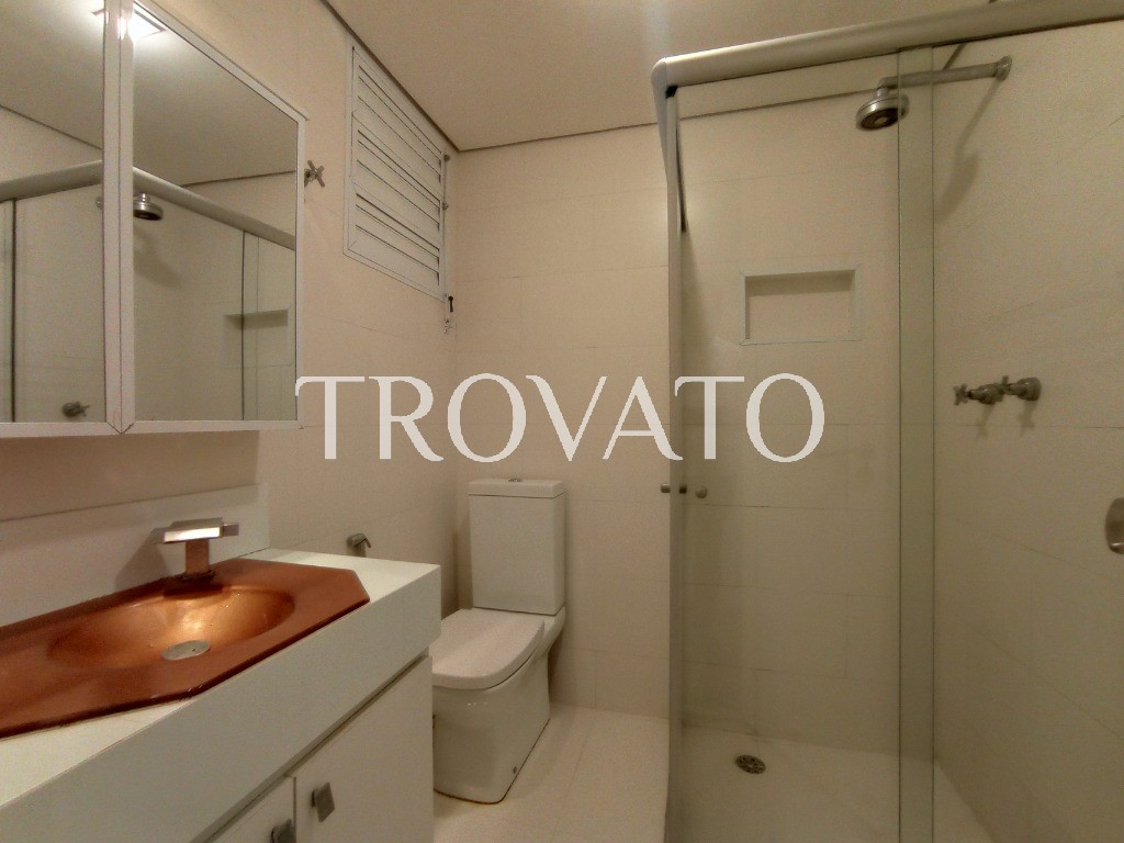 Apartamento a venda 3 quartos, 1 suite, 3 banheiros, 3 vagas, ar quente e frio, 96m2, lazer club na Vila Mariana.