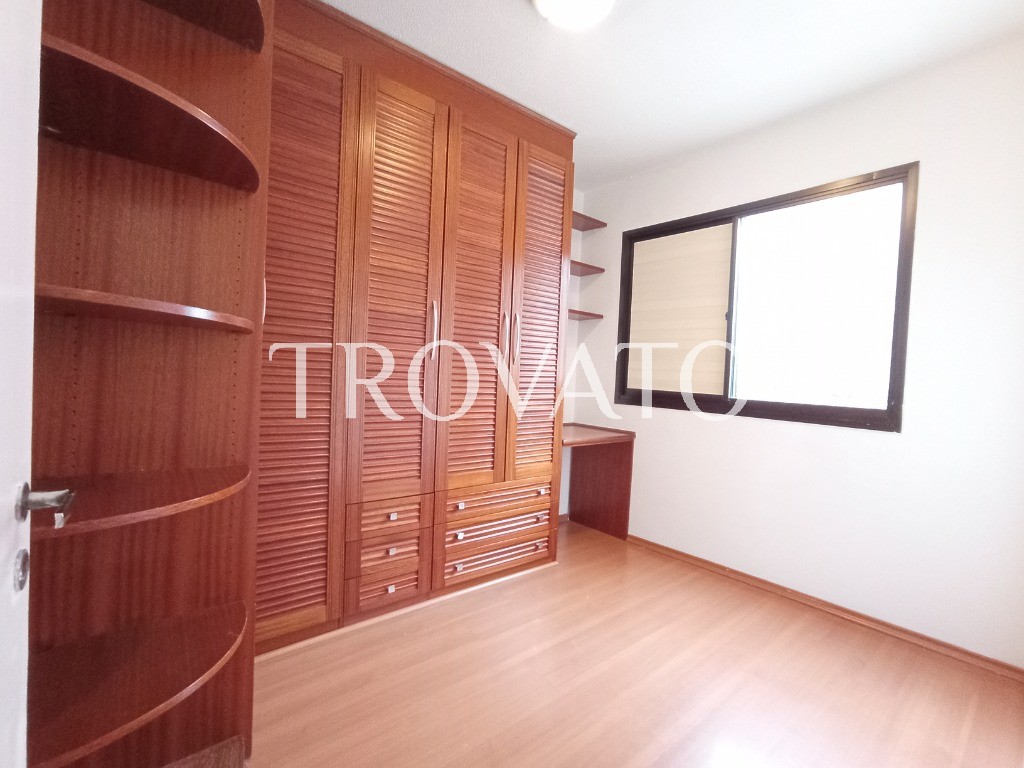 Apartamento reformado, à venda na Vila Gomes Cardim, Tatuapé, 2 Dormitórios com 1 Suíte, Sacada, 2 vagas, com piscina, ao lado Colégio Mendel.