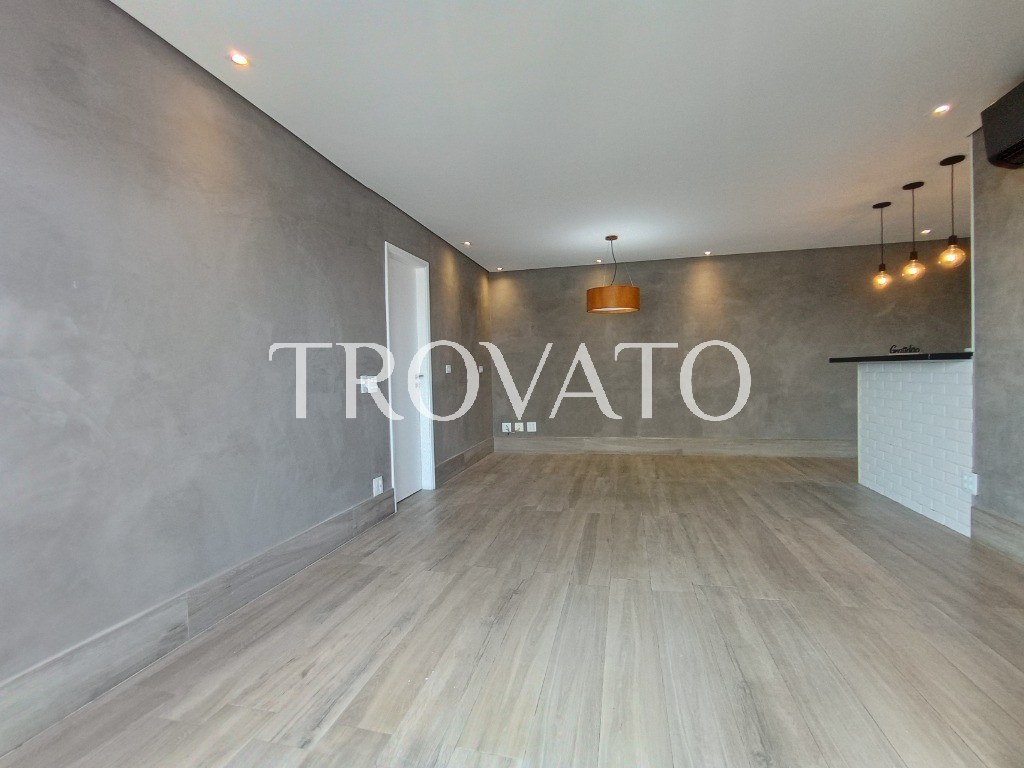 Apartamento a venda 3 quartos, 1 suite, 3 banheiros, 3 vagas, ar quente e frio, 96m2, lazer club na Vila Mariana.