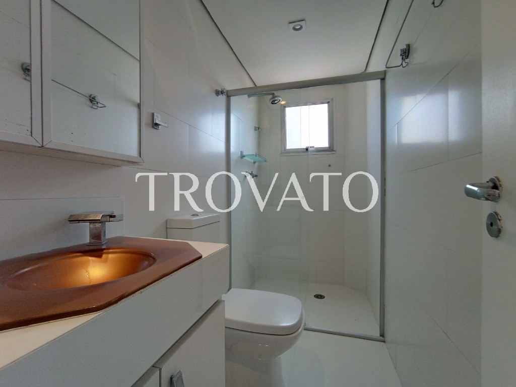 Apartamento a venda 3 quartos, 1 suite, 3 banheiros, 3 vagas, ar quente e frio, 96m2, lazer club na Vila Mariana.