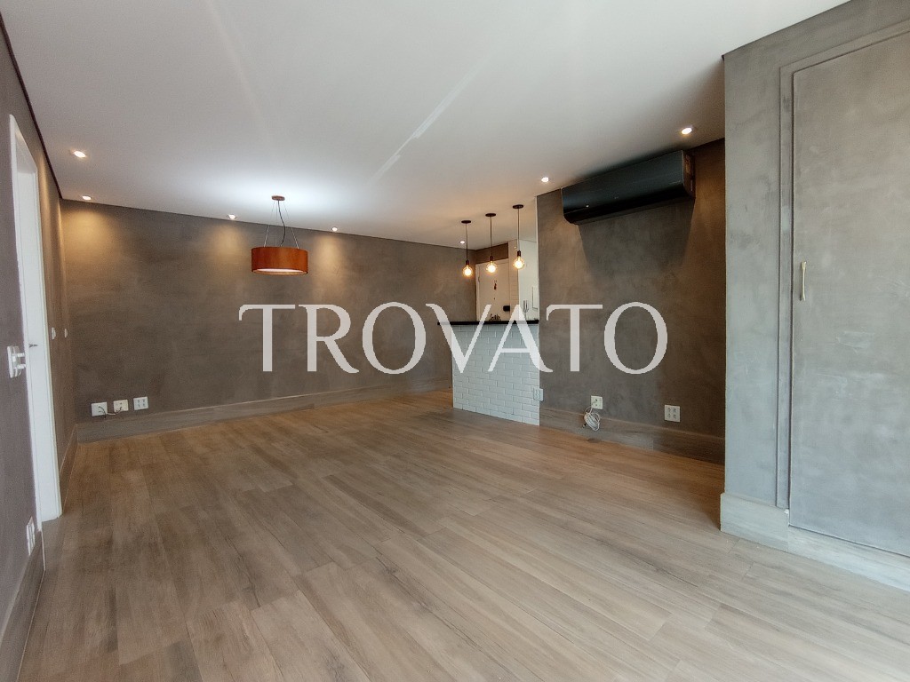 Apartamento a venda 3 quartos, 1 suite, 3 banheiros, 3 vagas, ar quente e frio, 96m2, lazer club na Vila Mariana.