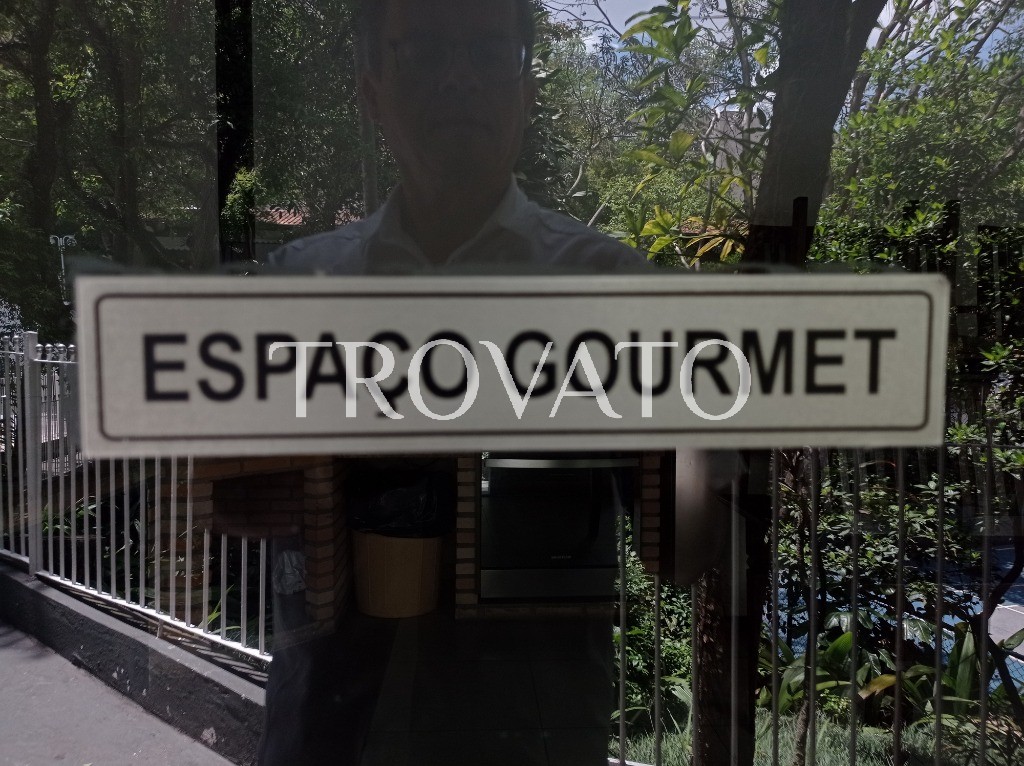 Apartamento a venda 3 quartos, 1 suite, 3 banheiros, 3 vagas, ar quente e frio, 96m2, lazer club na Vila Mariana.