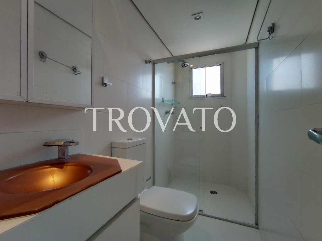 Apartamento a venda 3 quartos, 1 suite, 3 banheiros, 3 vagas, ar quente e frio, 96m2, lazer club na Vila Mariana.