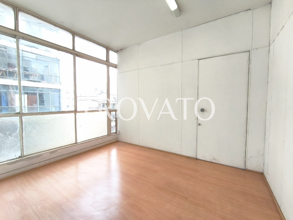 Sala comercial à venda, República, Centro: 1 sala, 1 banheiro, 40m² de área