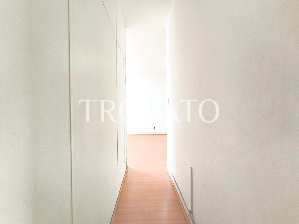 Sala comercial à venda, República, Centro: 1 sala, 1 banheiro, 40m² de área