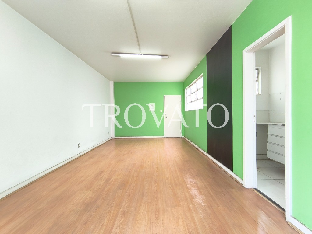 Sala comercial à venda, República, Centro: 1 sala, 1 banheiro, 40m² de área