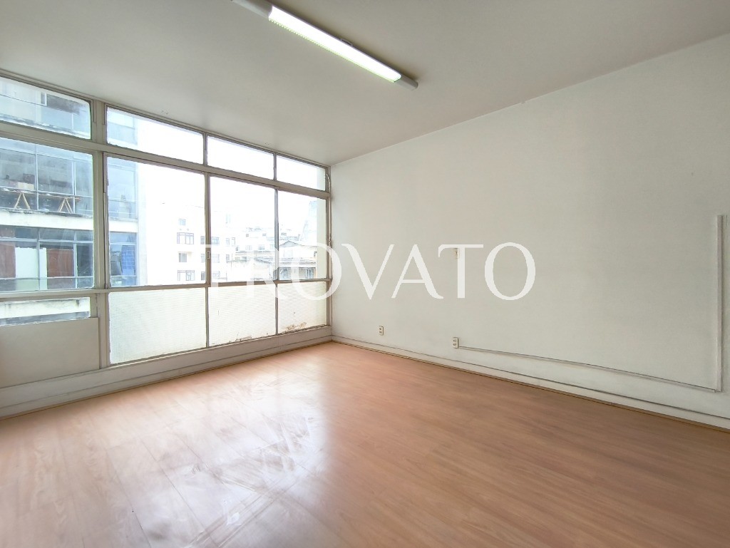 Sala comercial à venda, República, Centro: 1 sala, 1 banheiro, 40m² de área