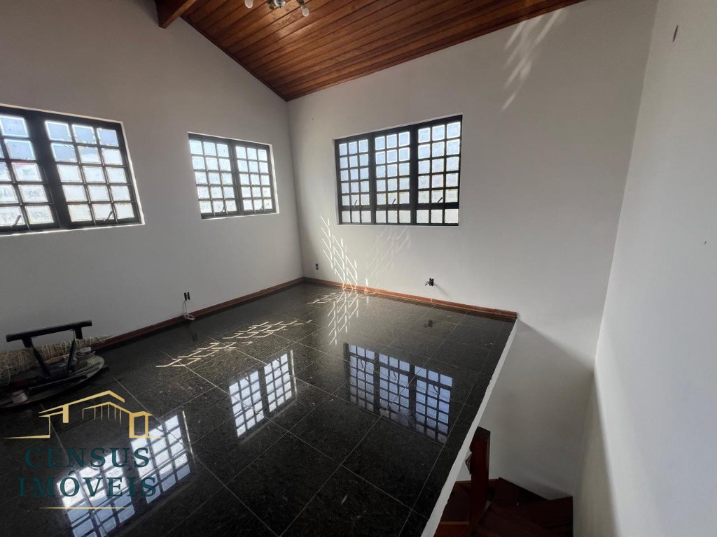 Casa, 3 quartos, 224 m² - Foto 10