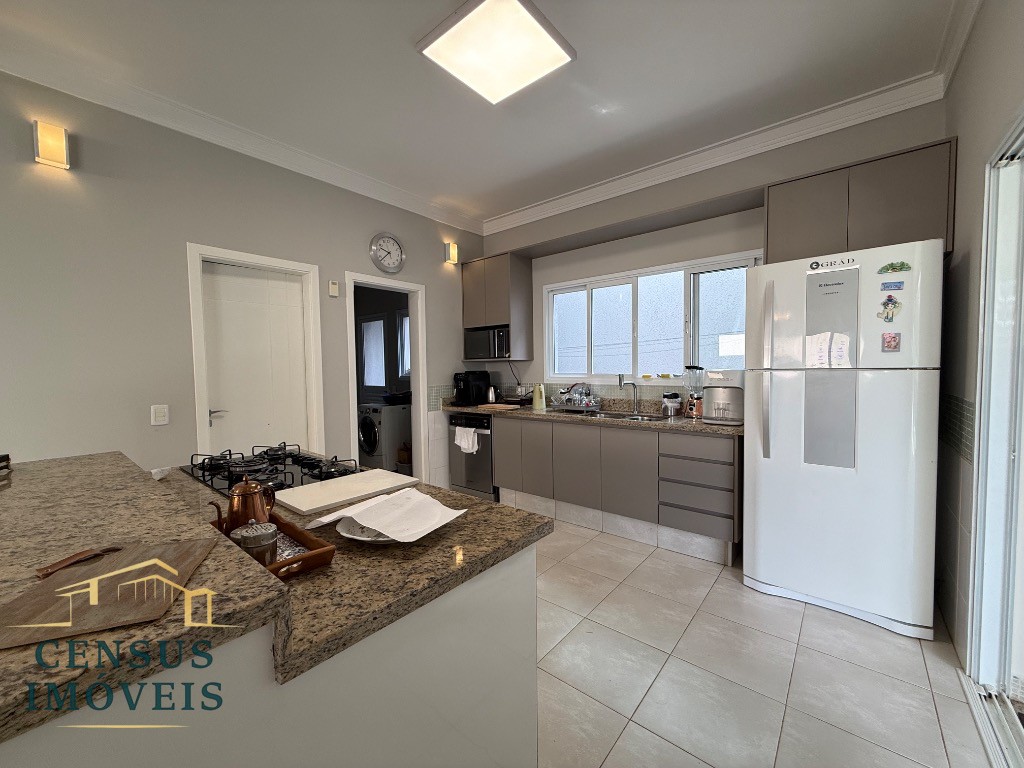 Casa, 3 quartos, 258 m² - Foto 10