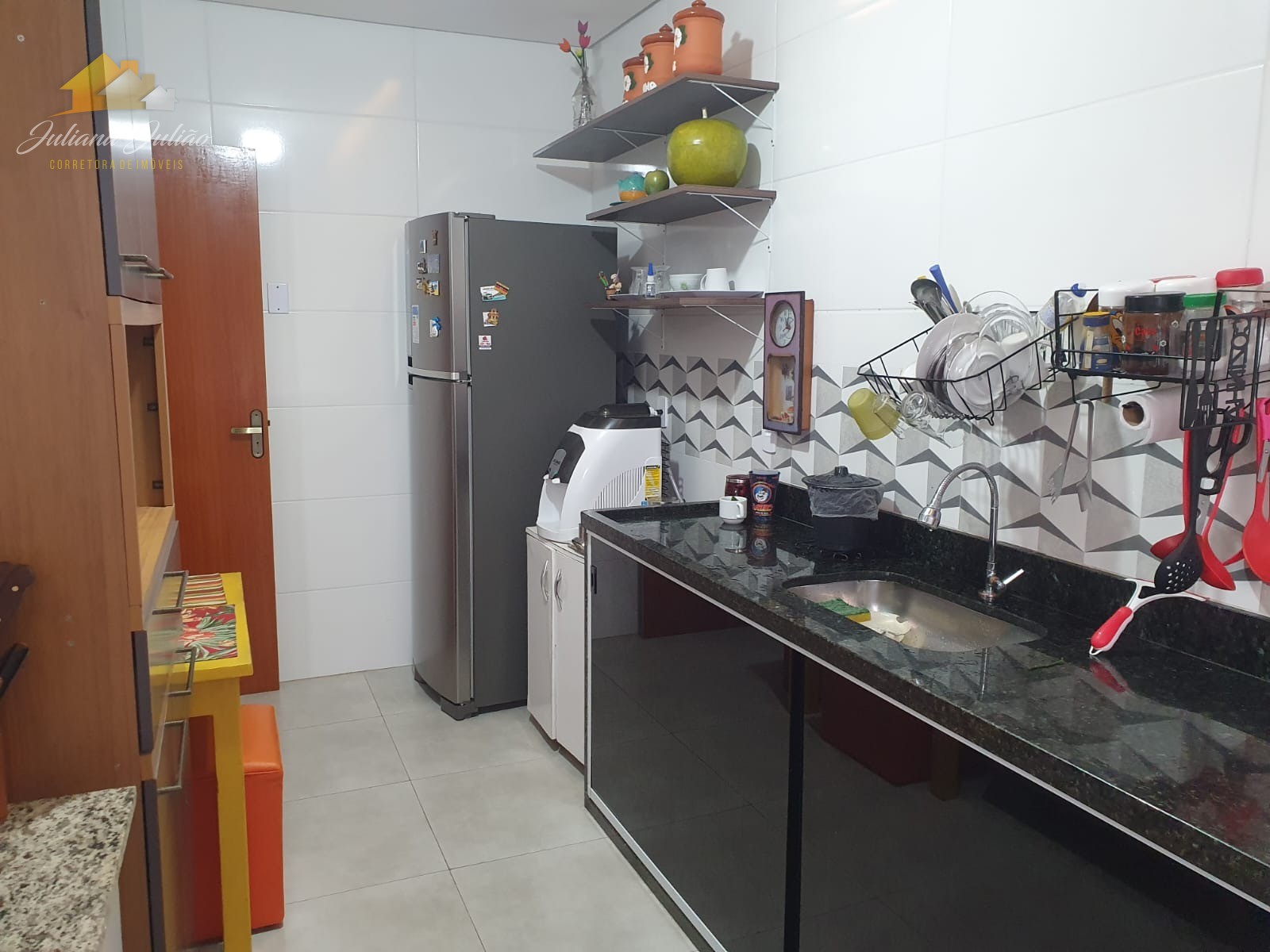 Casa à venda com 3 quartos, 92m² - Foto 14