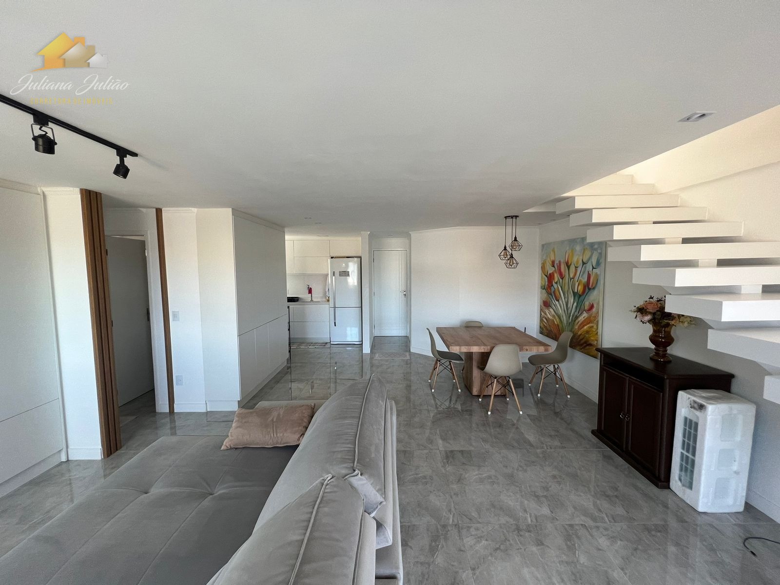 Cobertura à venda com 4 quartos, 150m² - Foto 3