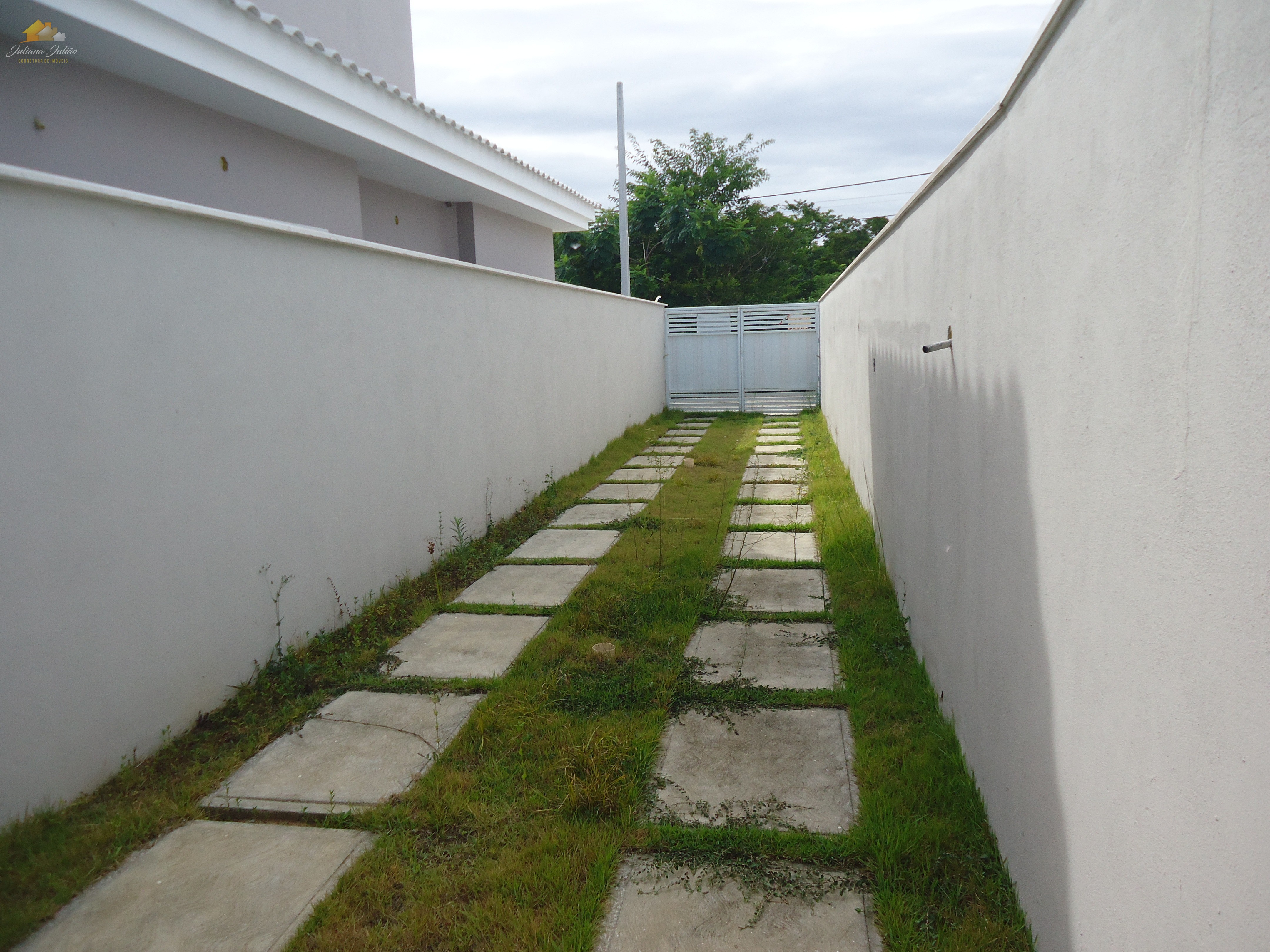 Casa à venda com 3 quartos, 80m² - Foto 3