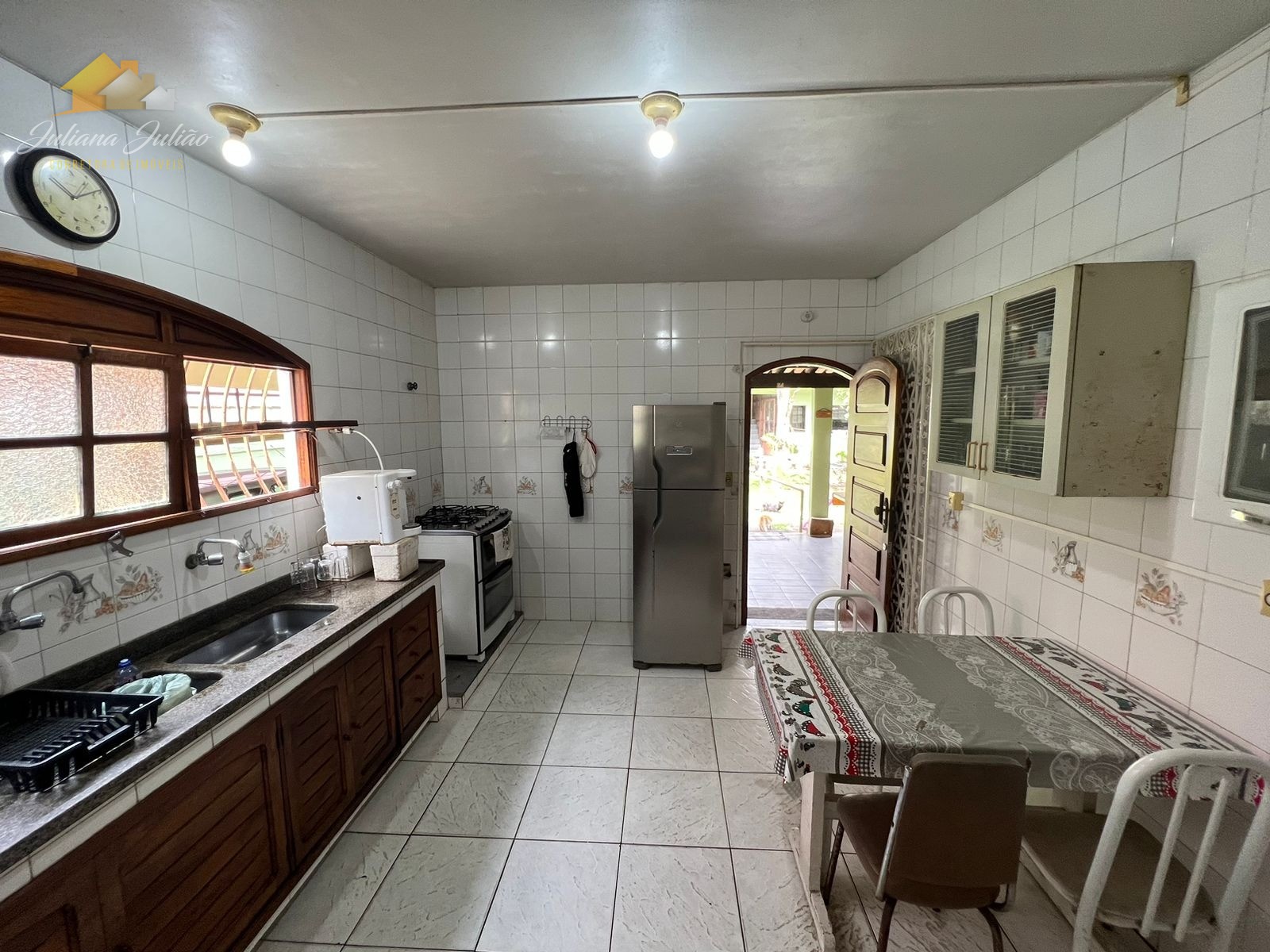 Casa à venda com 8 quartos, 350m² - Foto 15