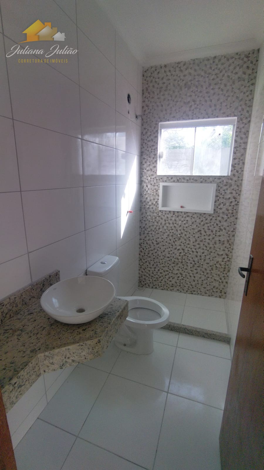 Casa à venda com 2 quartos, 65m² - Foto 11