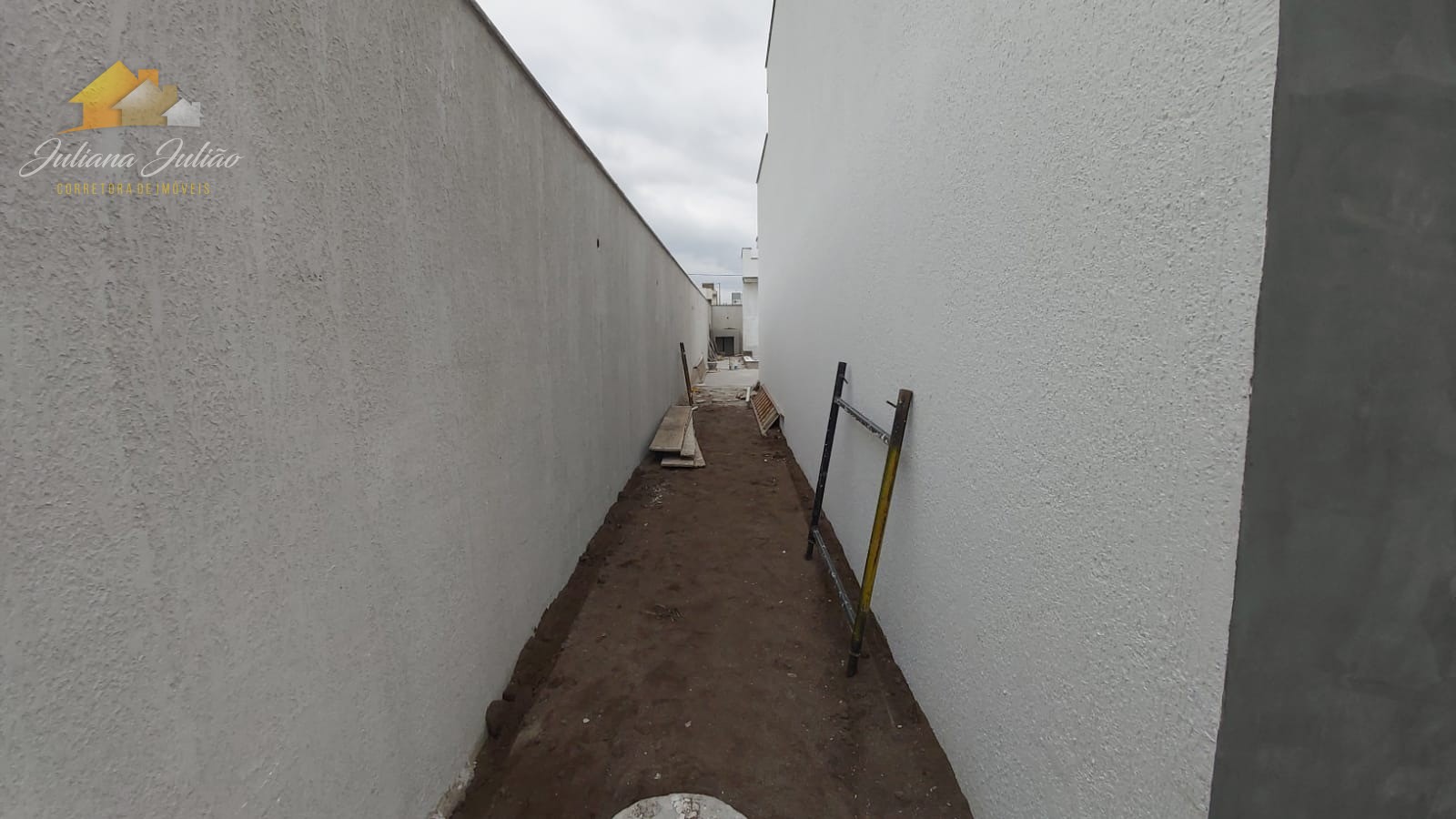 Casa à venda com 3 quartos, 224m² - Foto 6