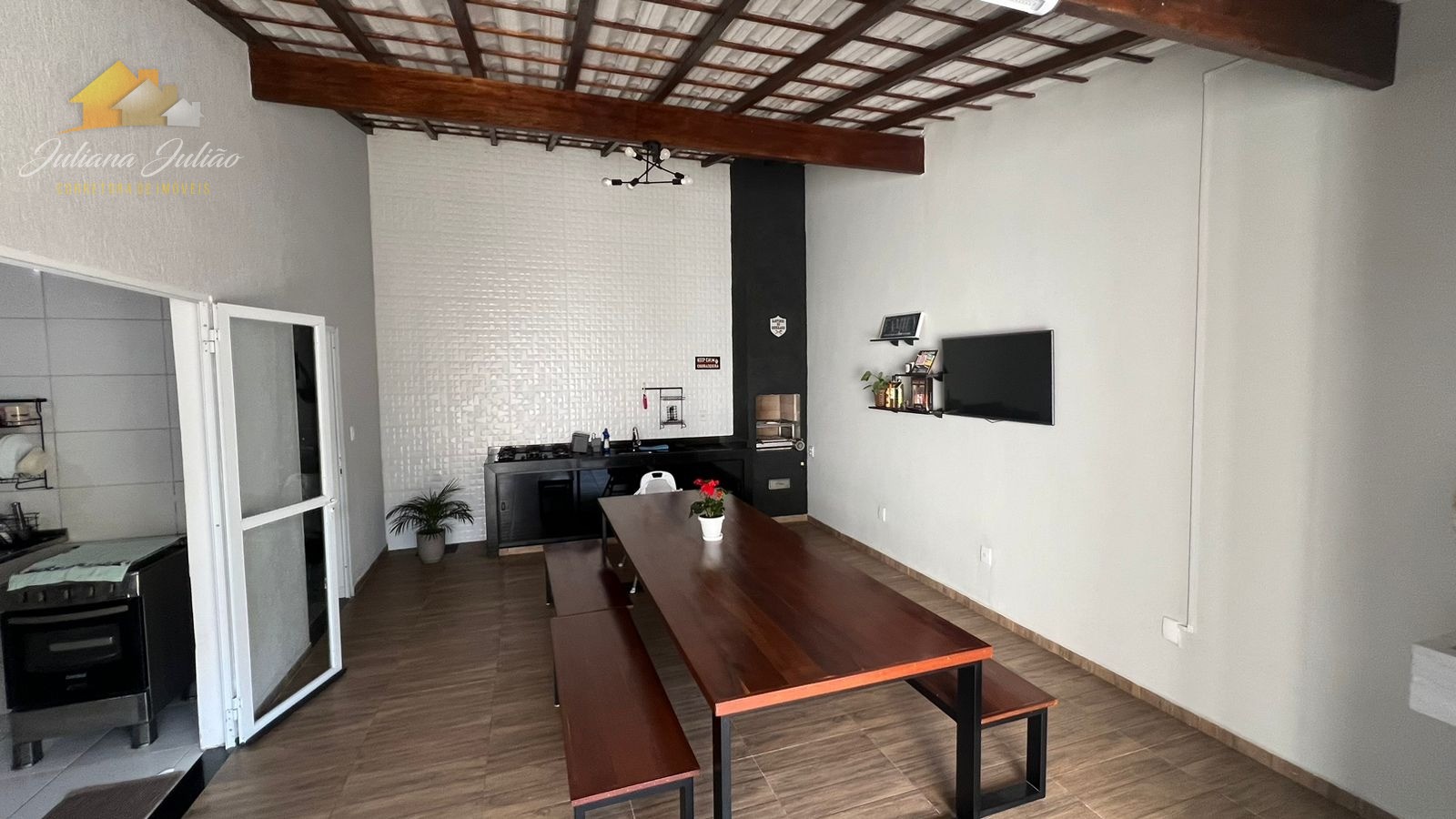 Casa à venda com 2 quartos, 90m² - Foto 8