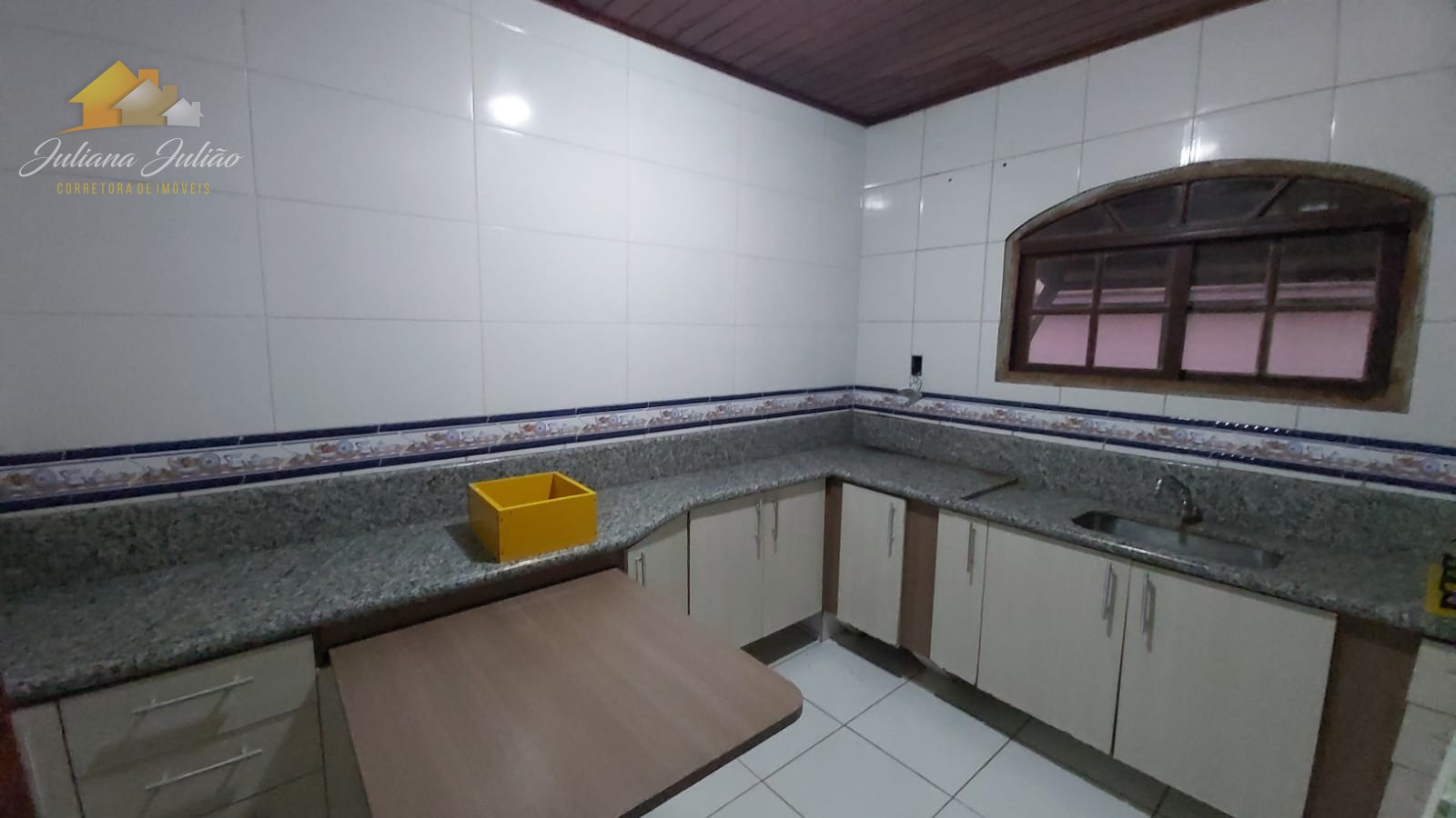 Casa à venda e aluguel com 5 quartos, 240m² - Foto 45