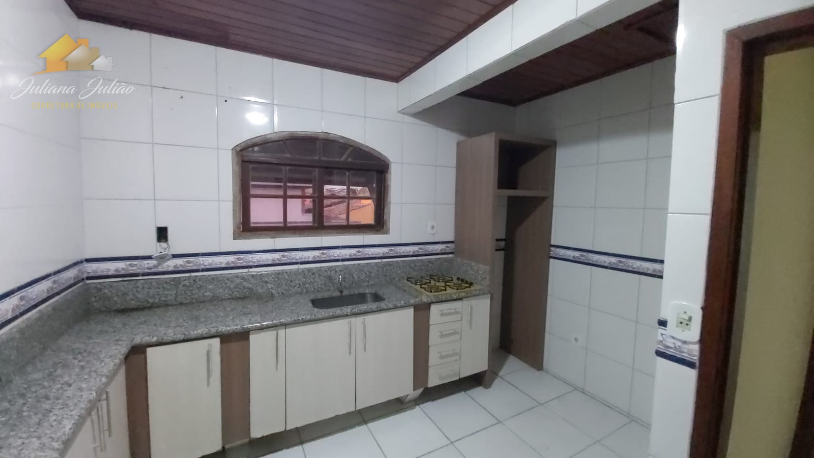 Casa à venda e aluguel com 5 quartos, 240m² - Foto 46