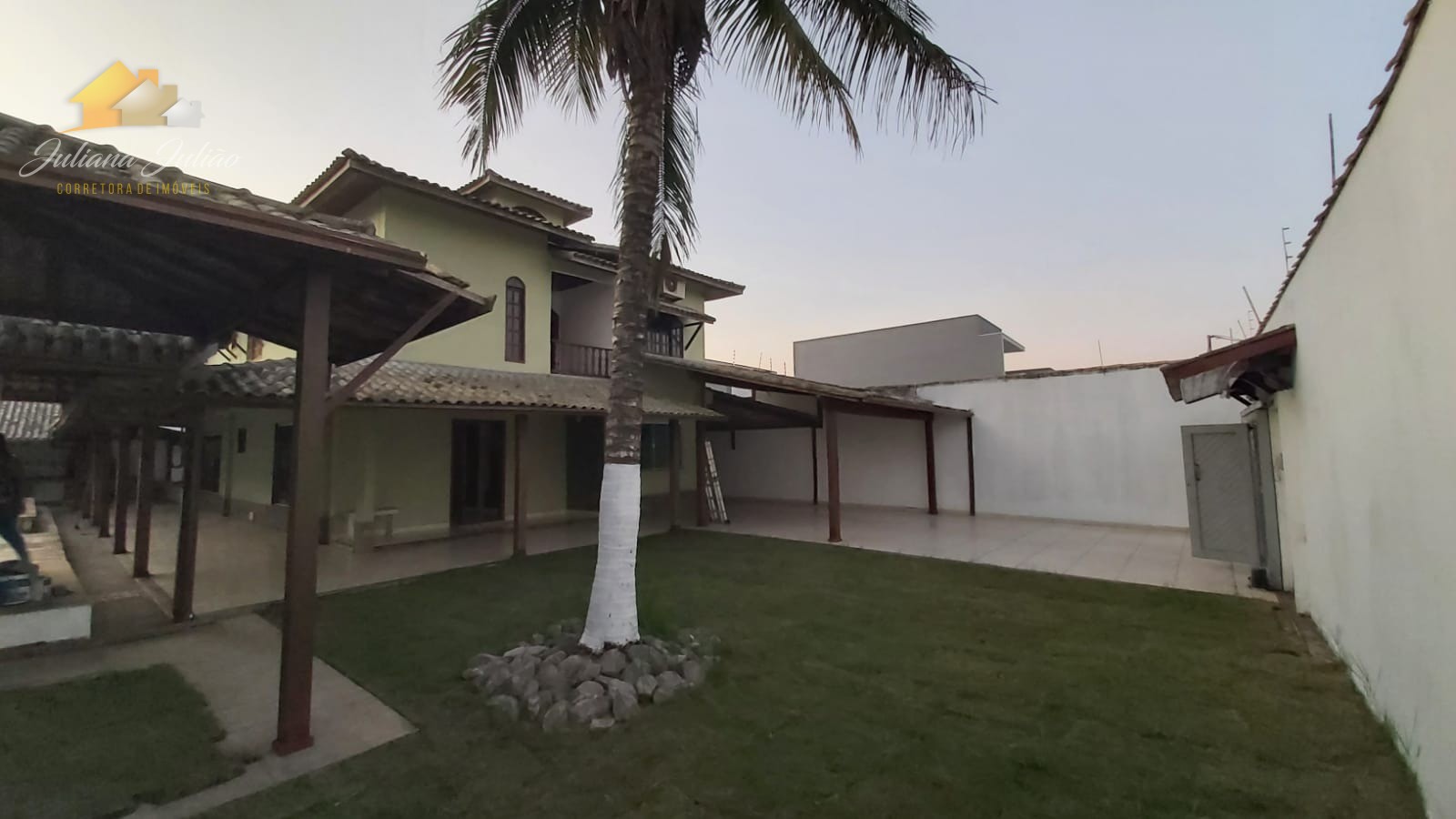 Casa à venda e aluguel com 5 quartos, 240m² - Foto 4
