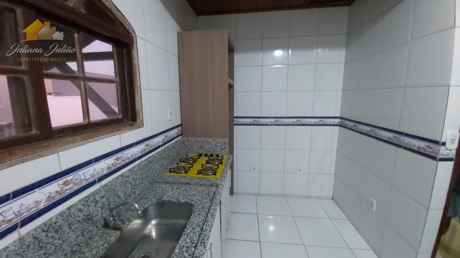 Casa à venda e aluguel com 5 quartos, 240m² - Foto 48