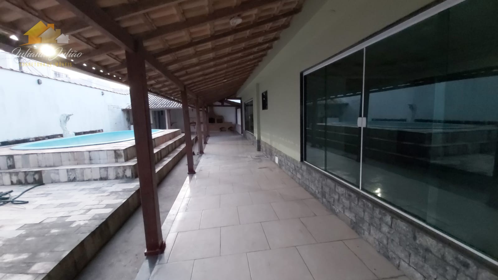 Casa à venda e aluguel com 5 quartos, 240m² - Foto 11