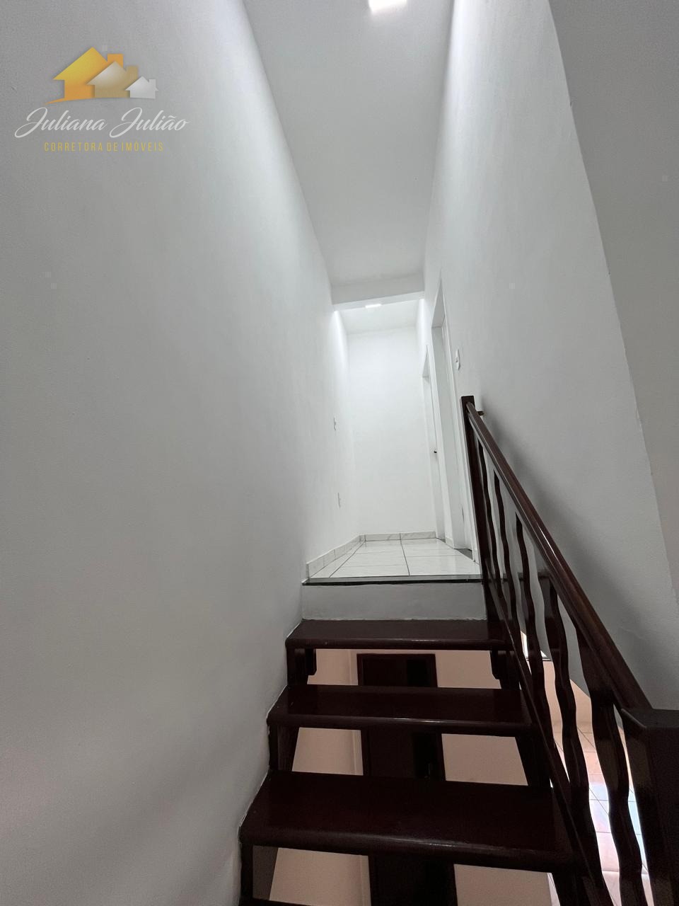 Casa à venda com 2 quartos, 110m² - Foto 14