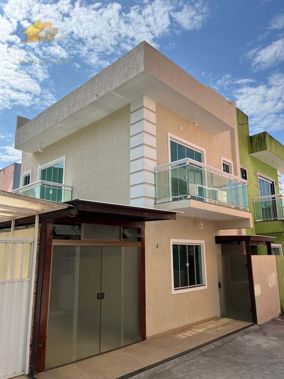 Casa à venda com 2 quartos, 110m² - Foto 1