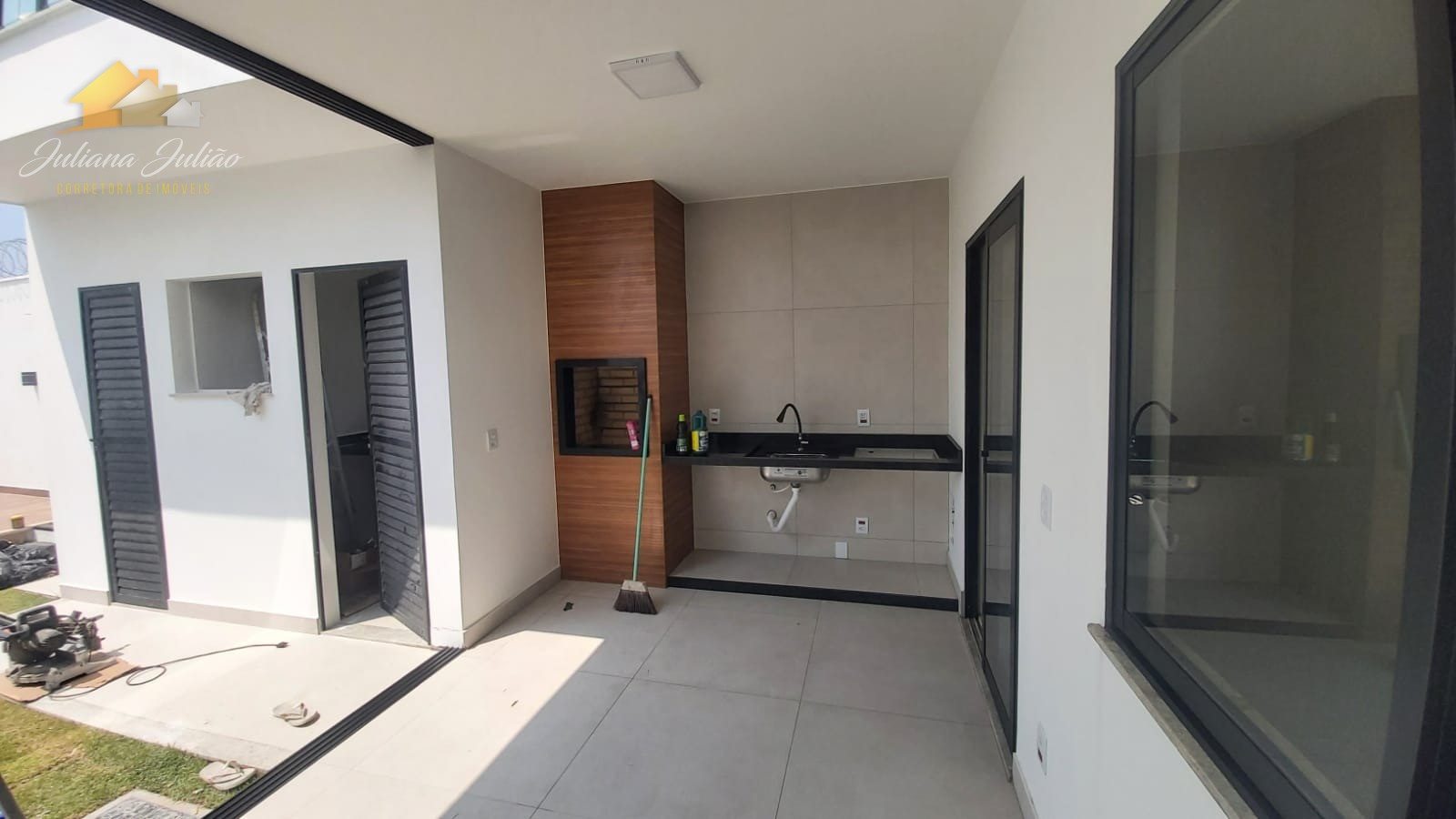 Casa à venda com 4 quartos, 184m² - Foto 16