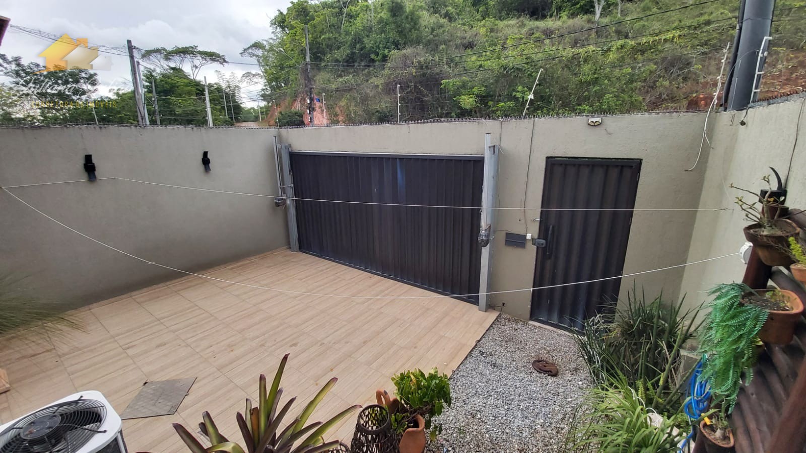 Casa à venda com 3 quartos, 250m² - Foto 8