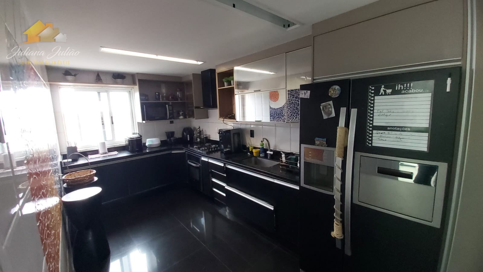 Casa à venda com 3 quartos, 250m² - Foto 18
