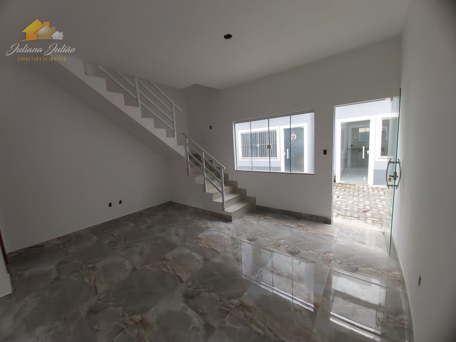 Casa à venda com 2 quartos, 75m² - Foto 8