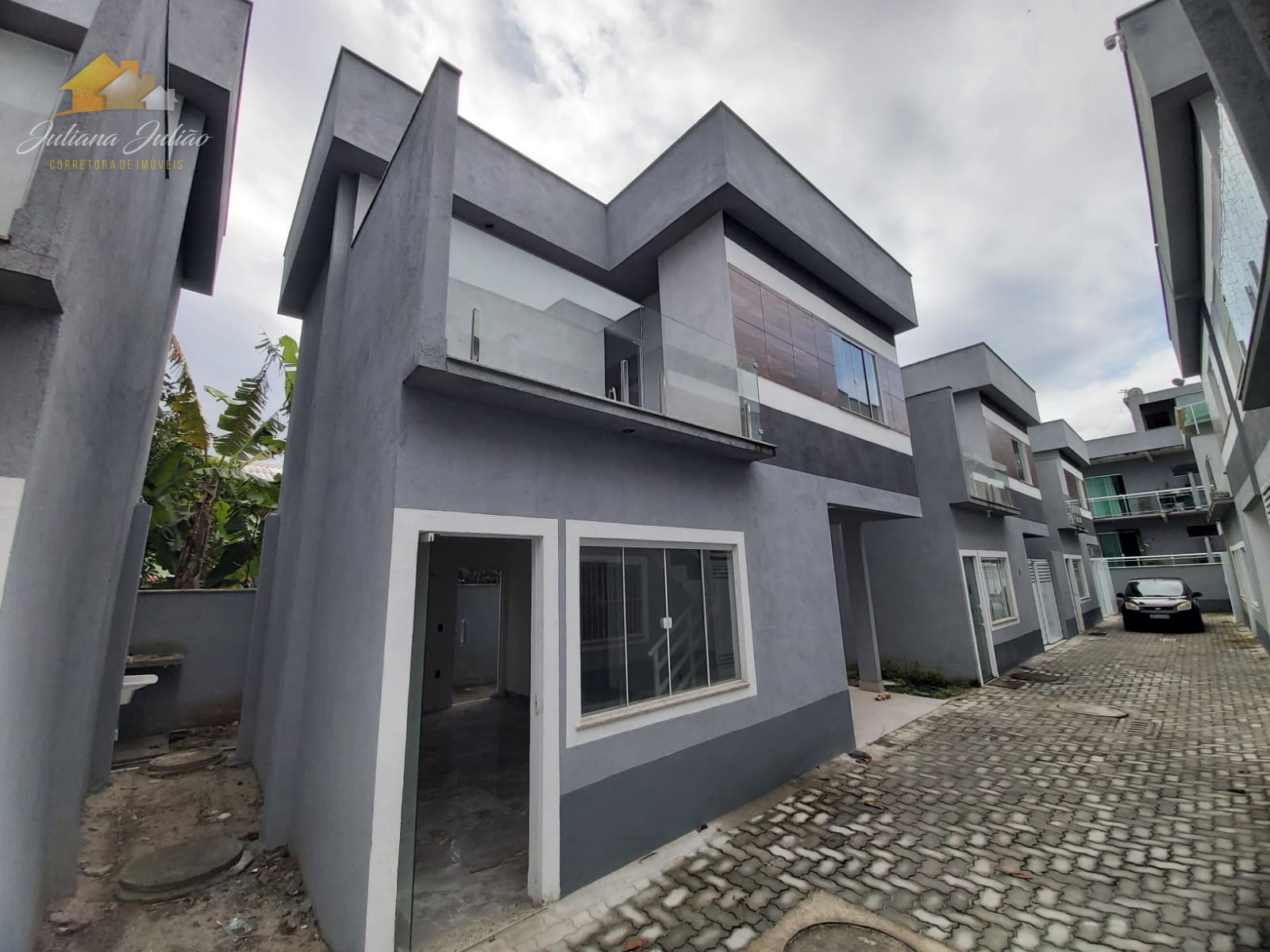 Casa à venda com 2 quartos, 75m² - Foto 1
