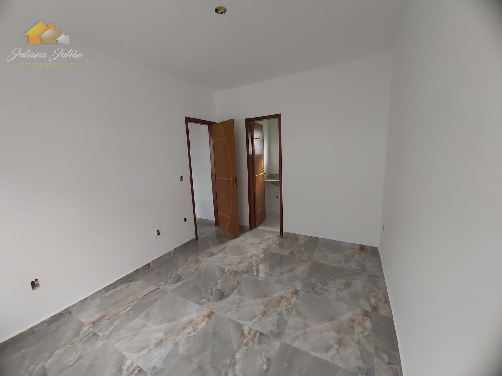 Casa à venda com 2 quartos, 75m² - Foto 17