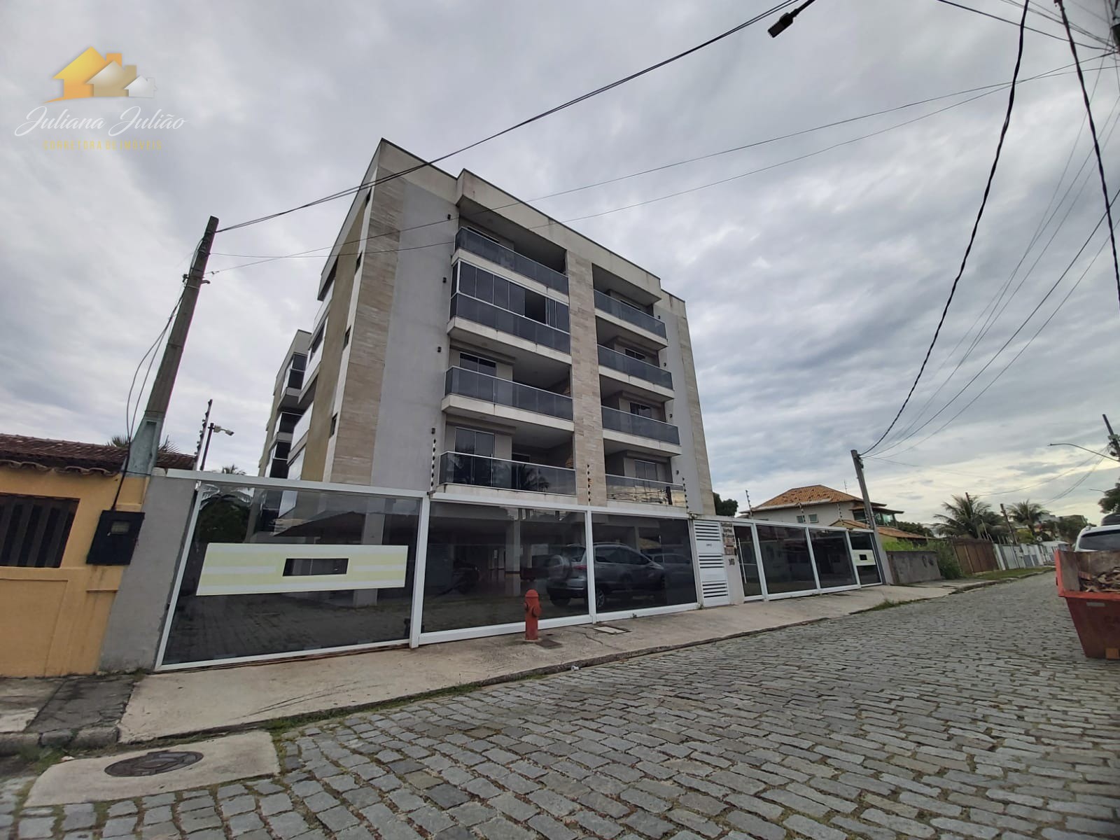 Apartamento à venda com 3 quartos, 135m² - Foto 1