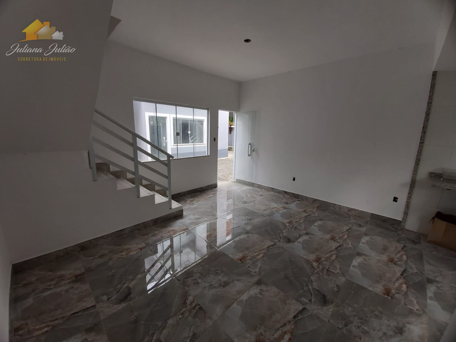 Casa à venda com 2 quartos, 75m² - Foto 9