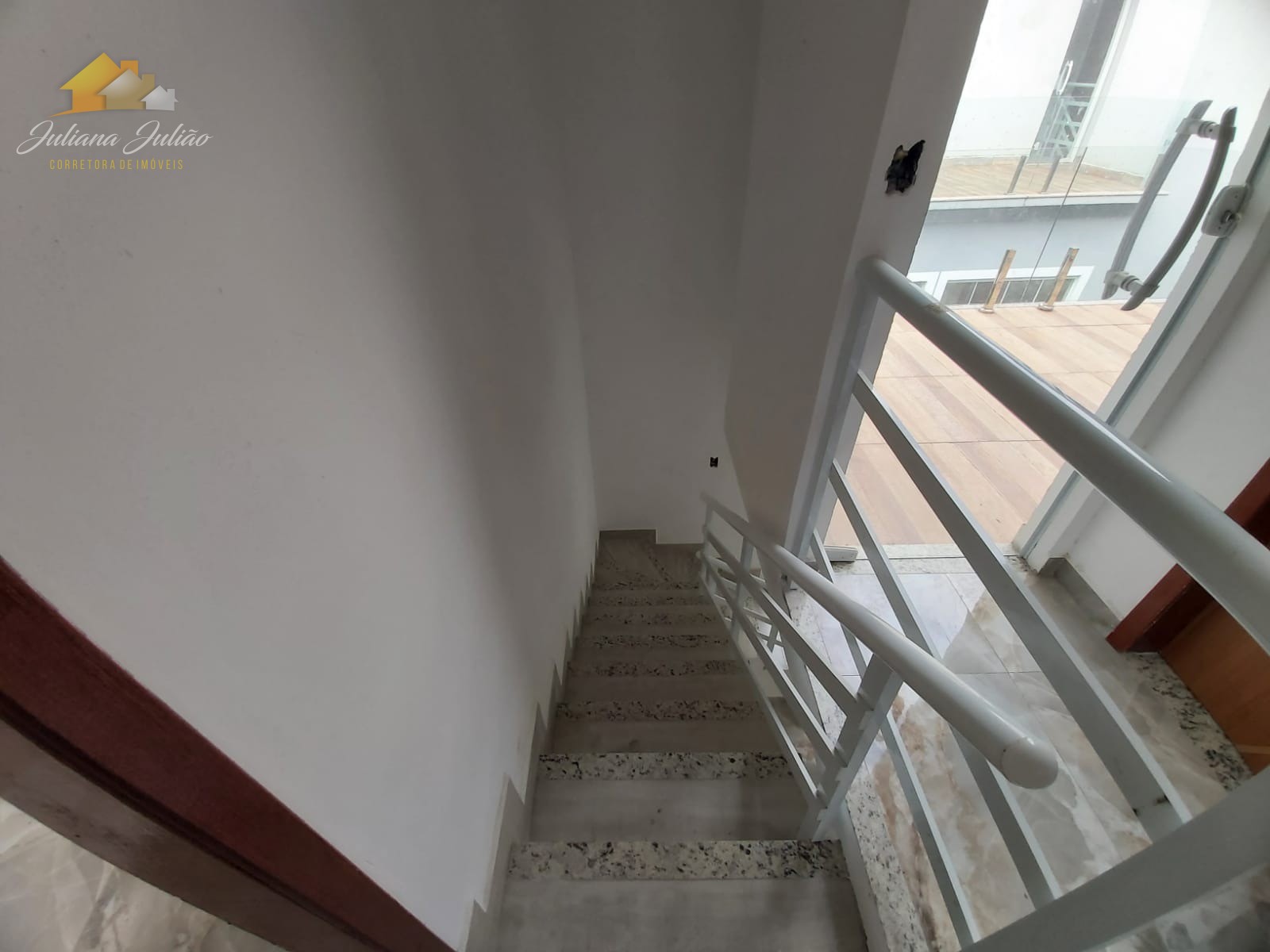 Casa à venda com 2 quartos, 75m² - Foto 15