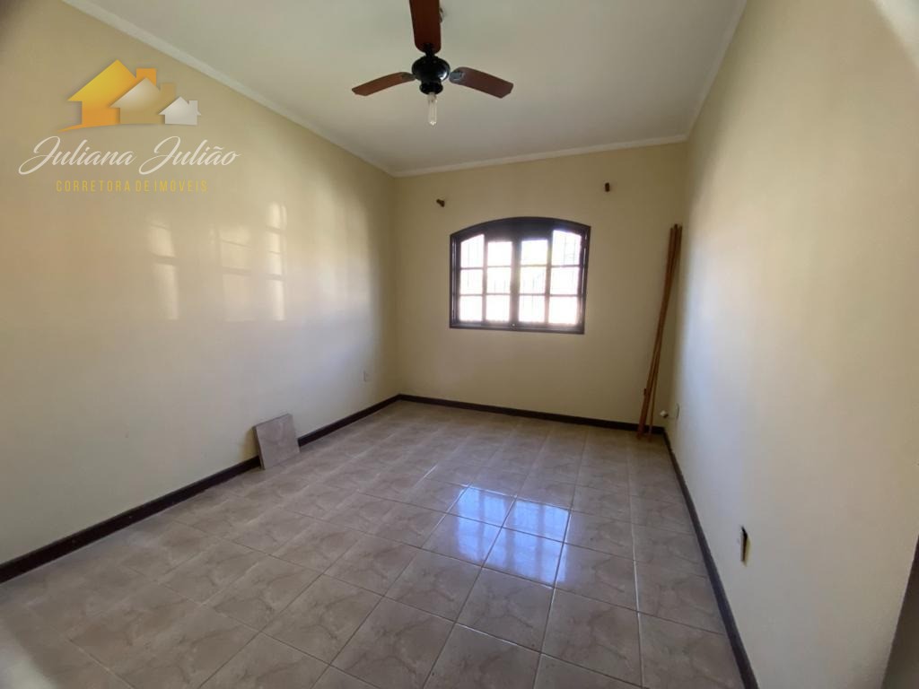 Casa à venda com 3 quartos, 206m² - Foto 10