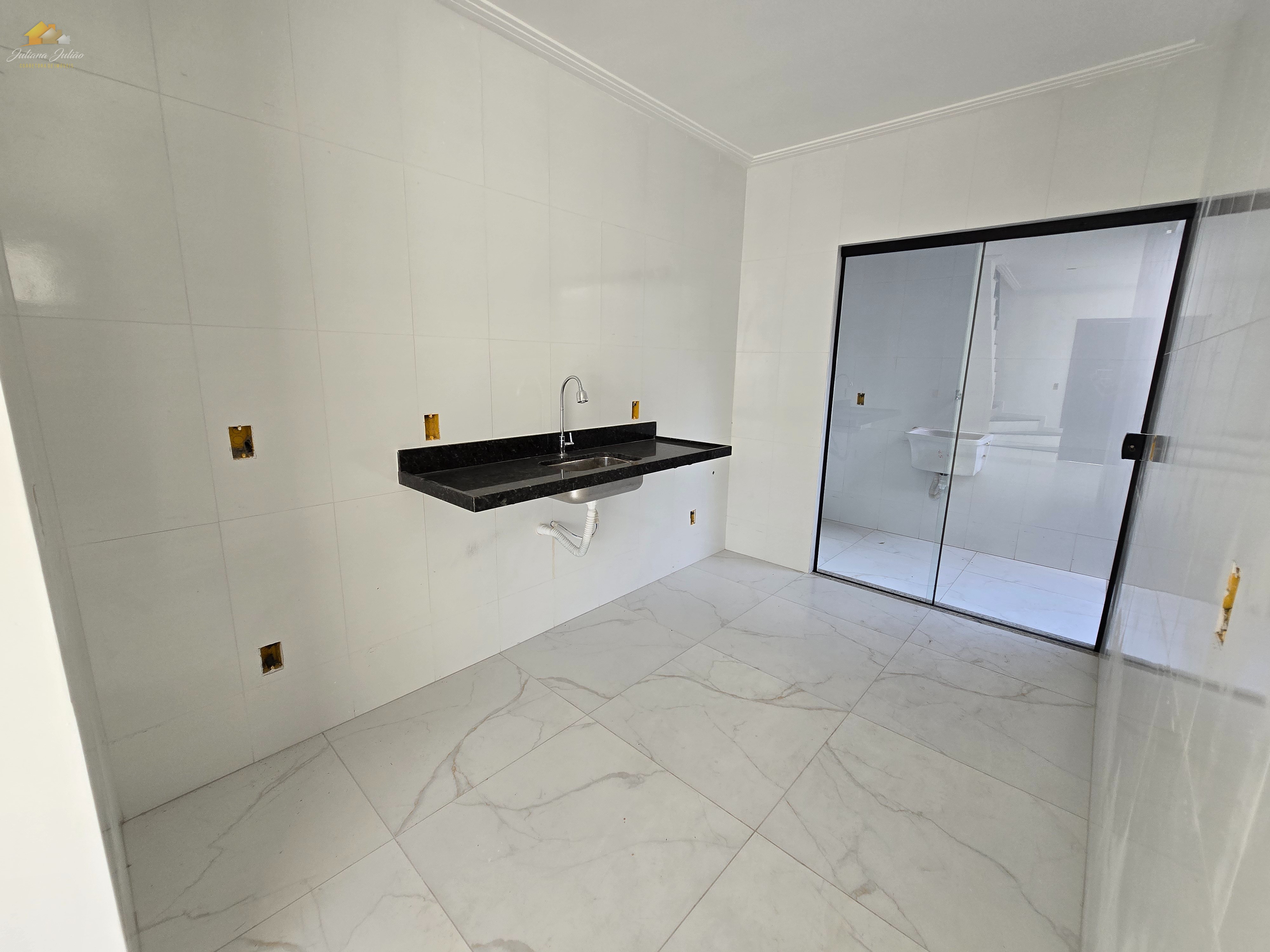 Casa à venda com 3 quartos, 98m² - Foto 9