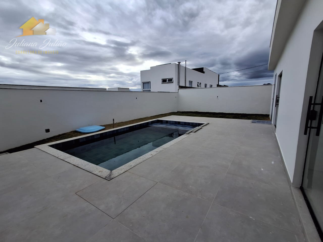 Casa à venda com 4 quartos, 270m² - Foto 38