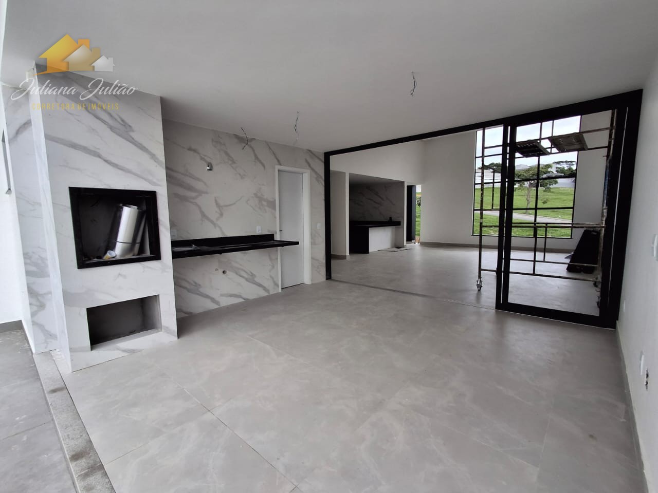 Casa à venda com 4 quartos, 270m² - Foto 35