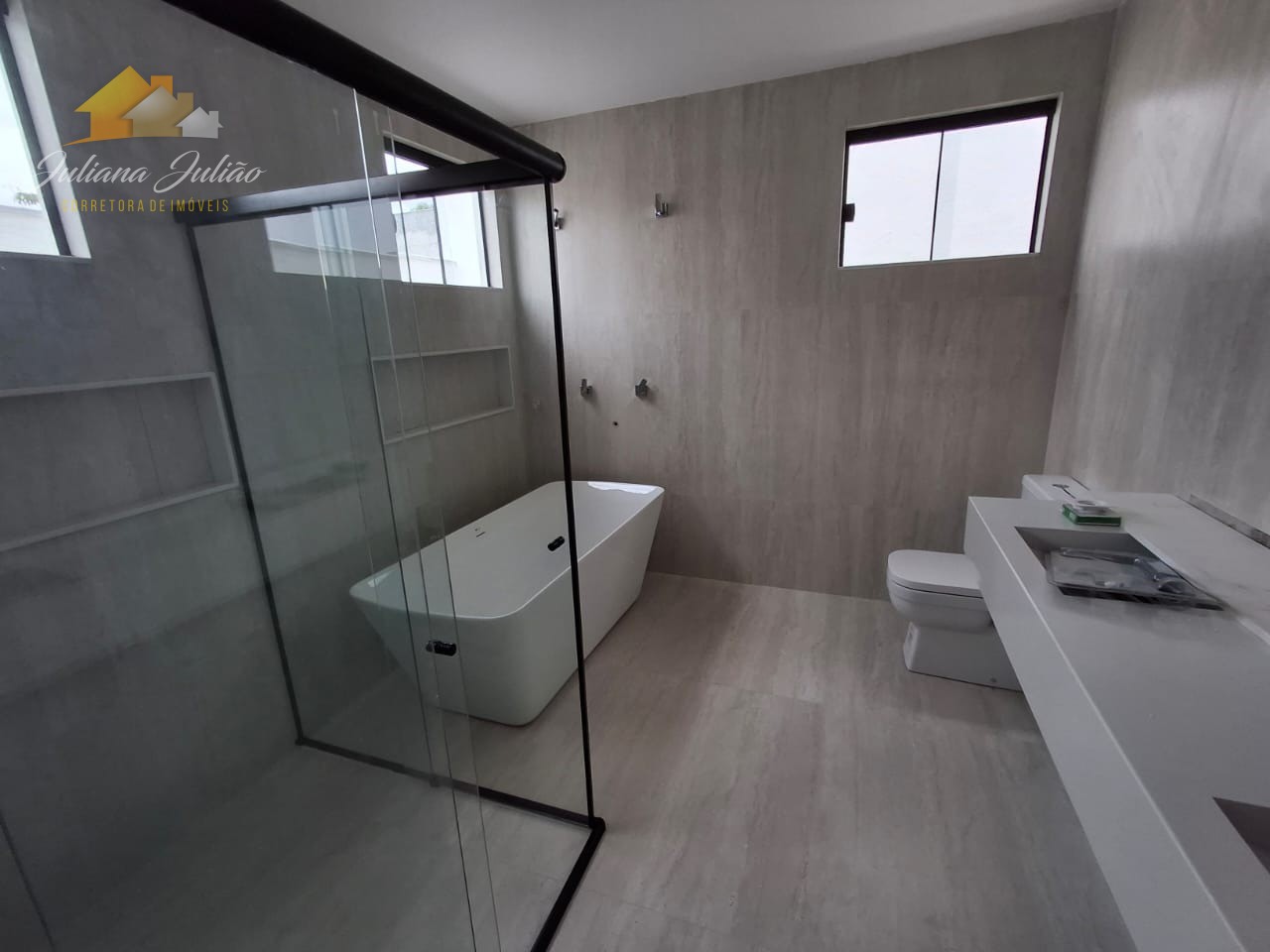 Casa à venda com 4 quartos, 270m² - Foto 32