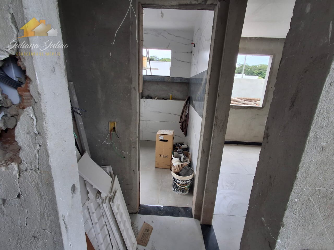 Casa à venda com 4 quartos, 235m² - Foto 3
