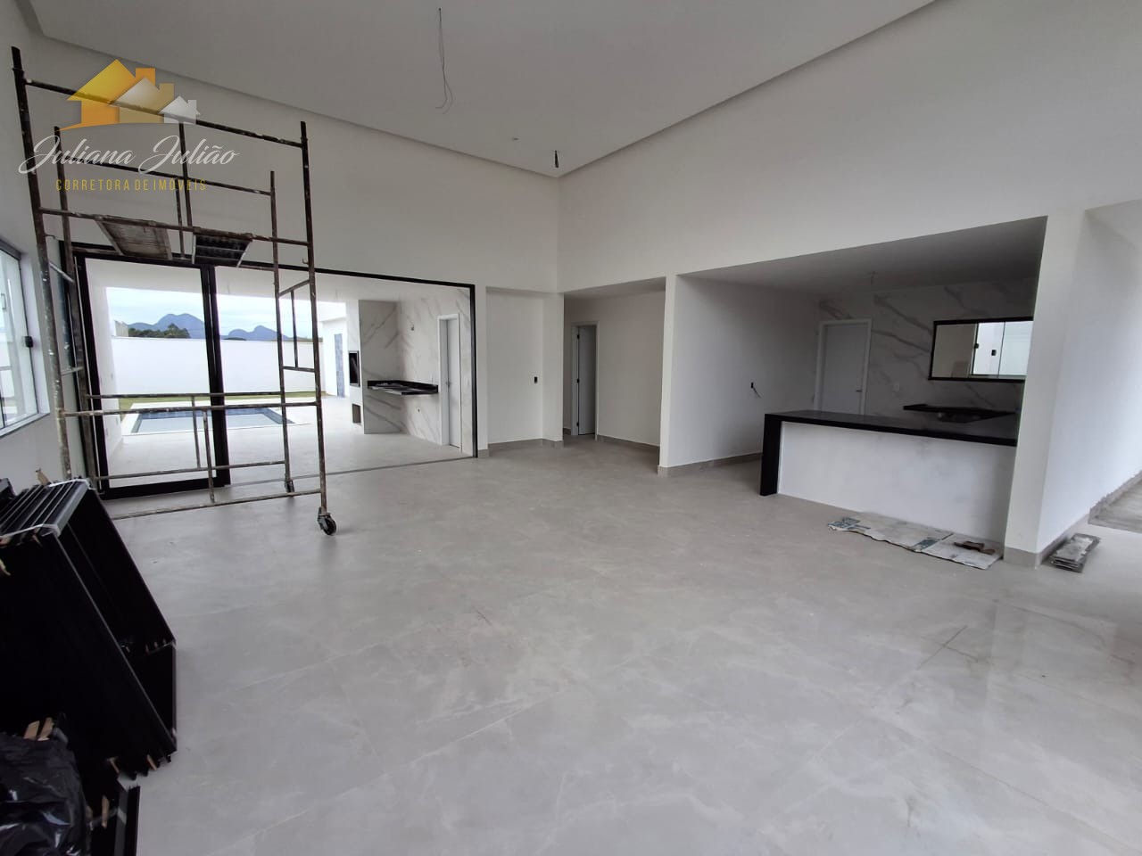 Casa à venda com 4 quartos, 270m² - Foto 9