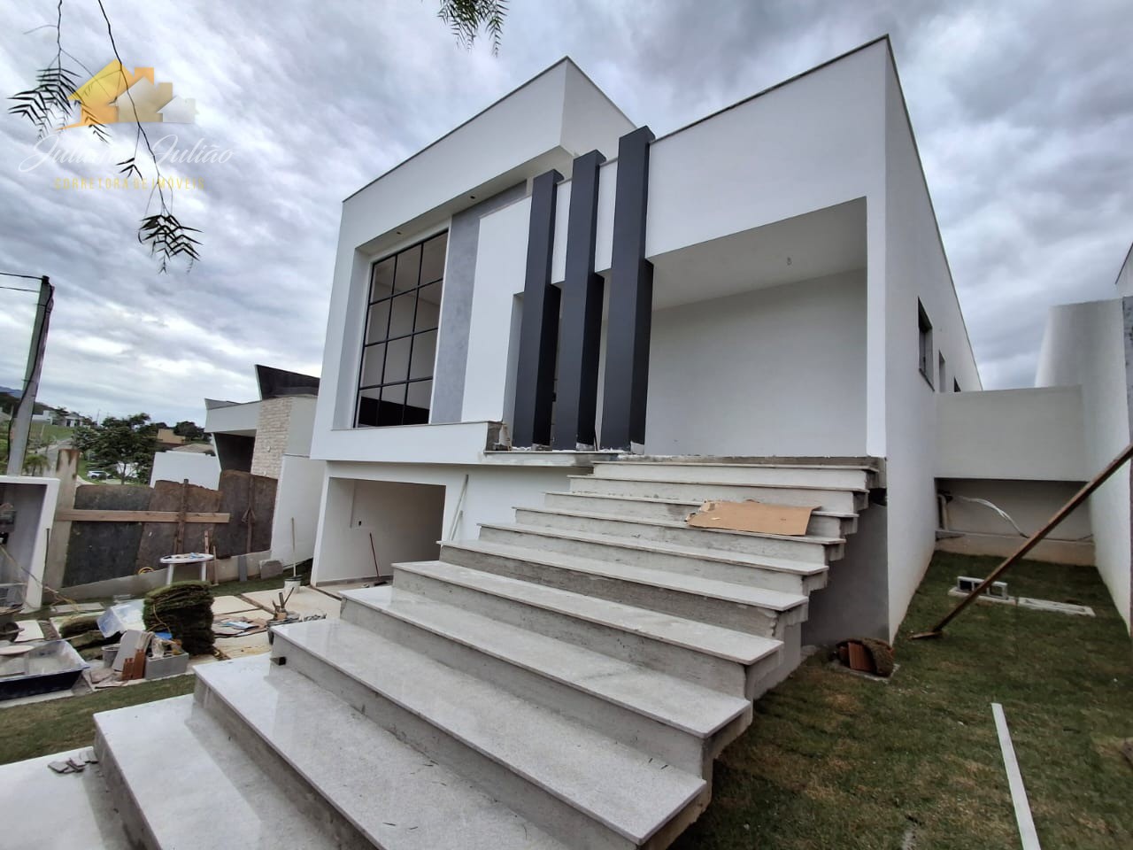 Casa à venda com 4 quartos, 270m² - Foto 5