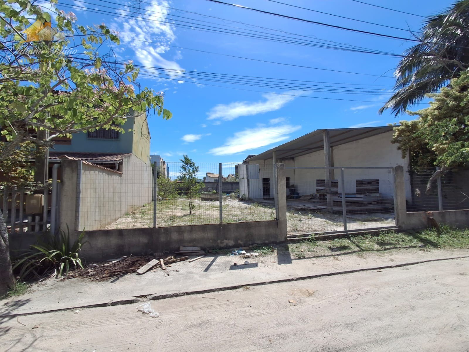 Terreno à venda e aluguel, 450m² - Foto 1