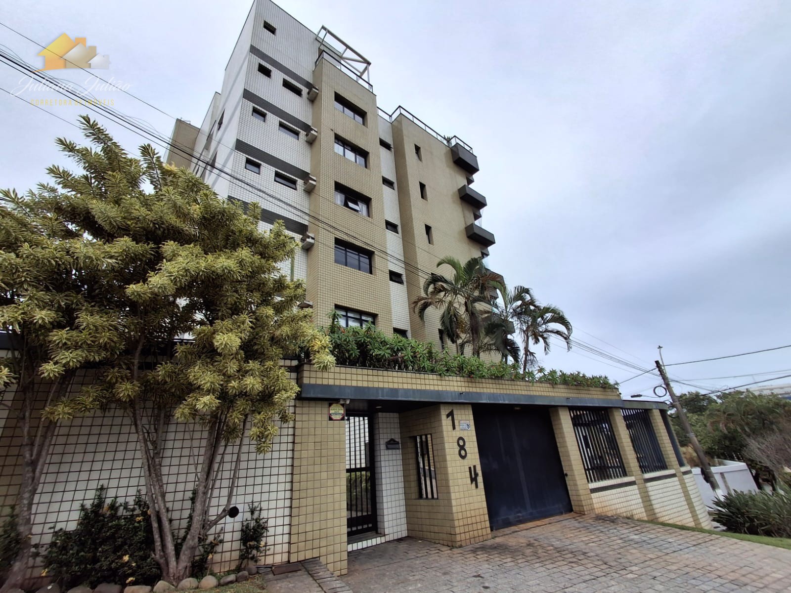 Cobertura à venda com 5 quartos, 360m² - Foto 2